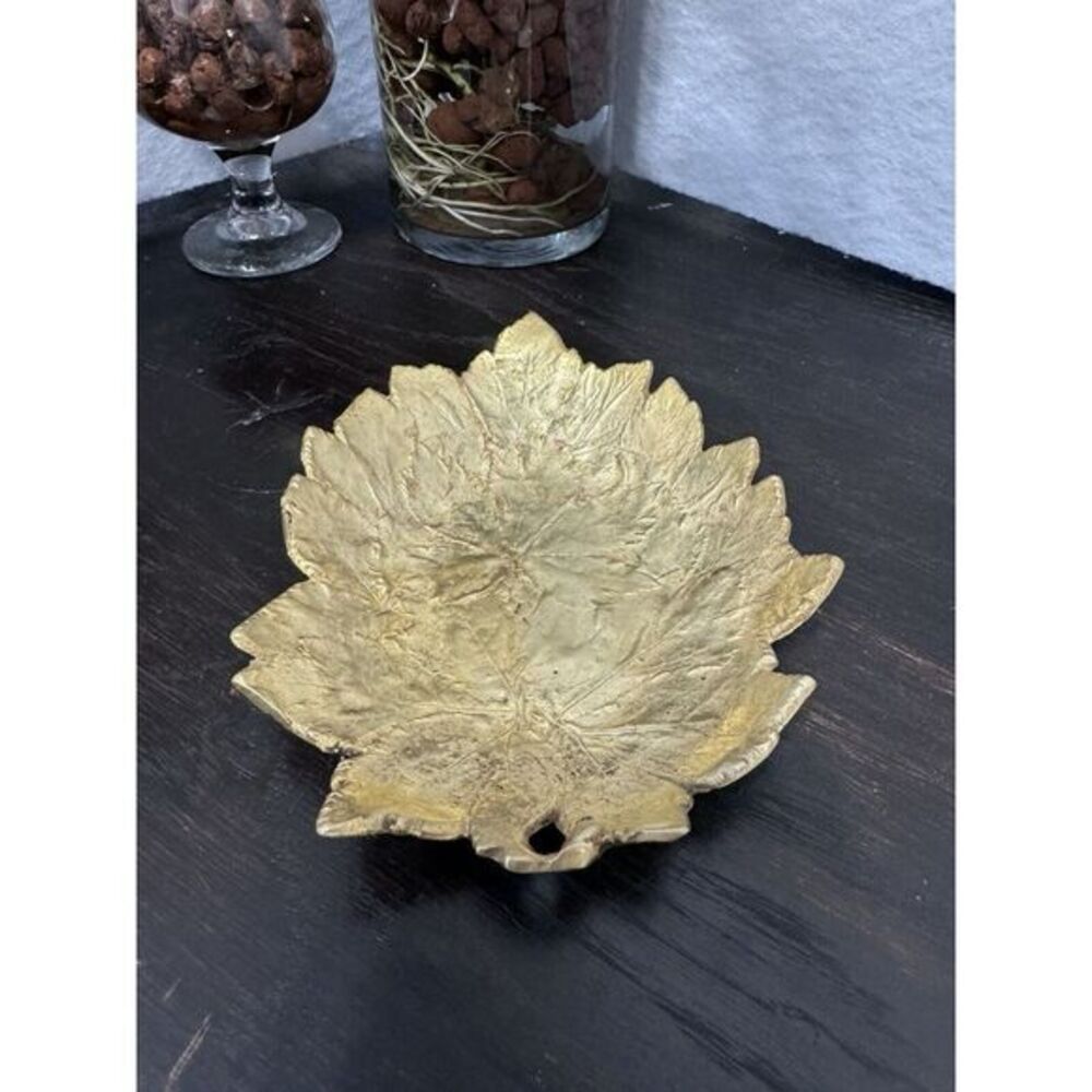 Brass Leaf Trinket Dish Ash Tray by Cambron Vintage‎